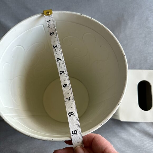 Distressed Metal Trash Can and Tissue Cover Bathroom Set - Picture 6 of 9